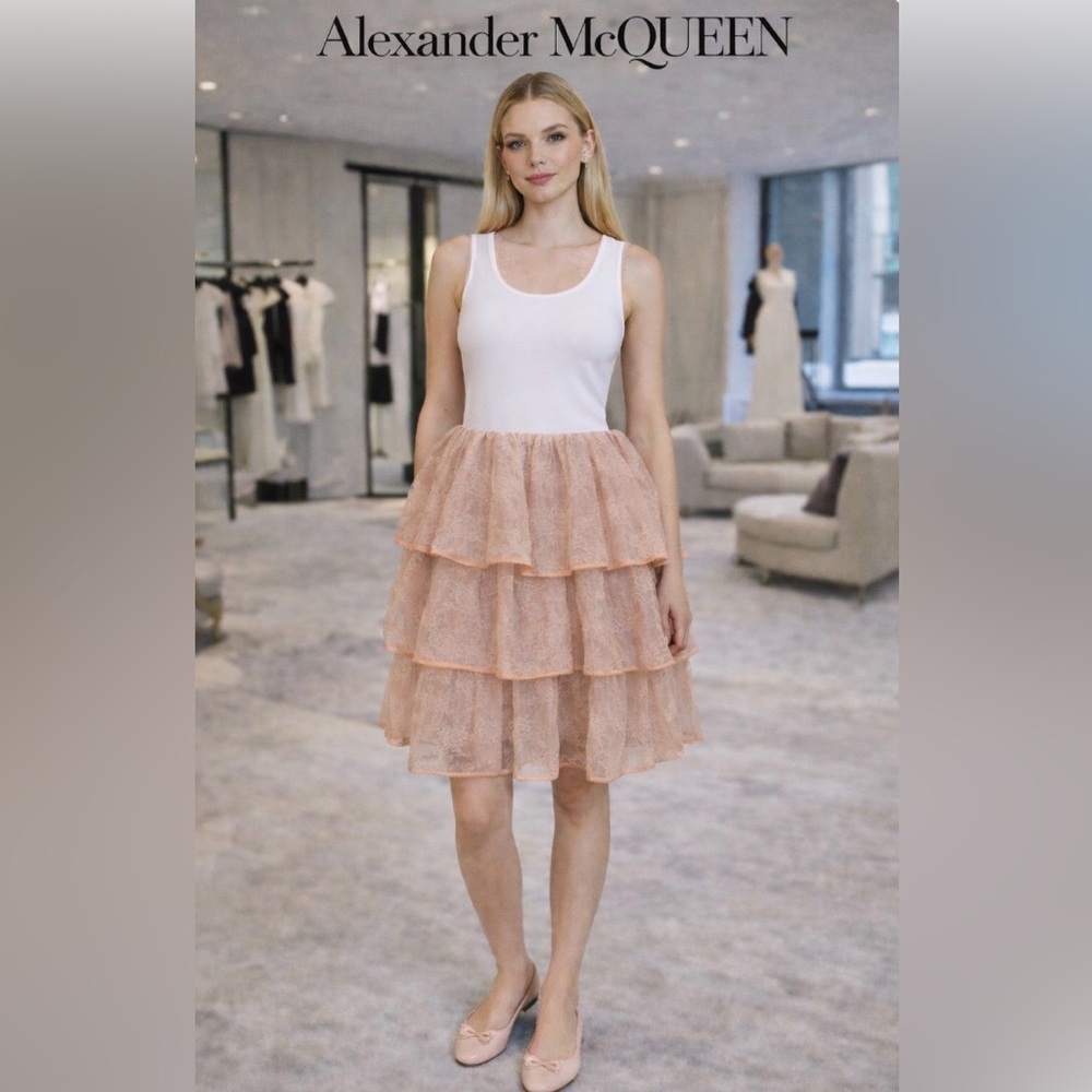 NWT Alexander McQueen Pink Tiered Lace Skirt L